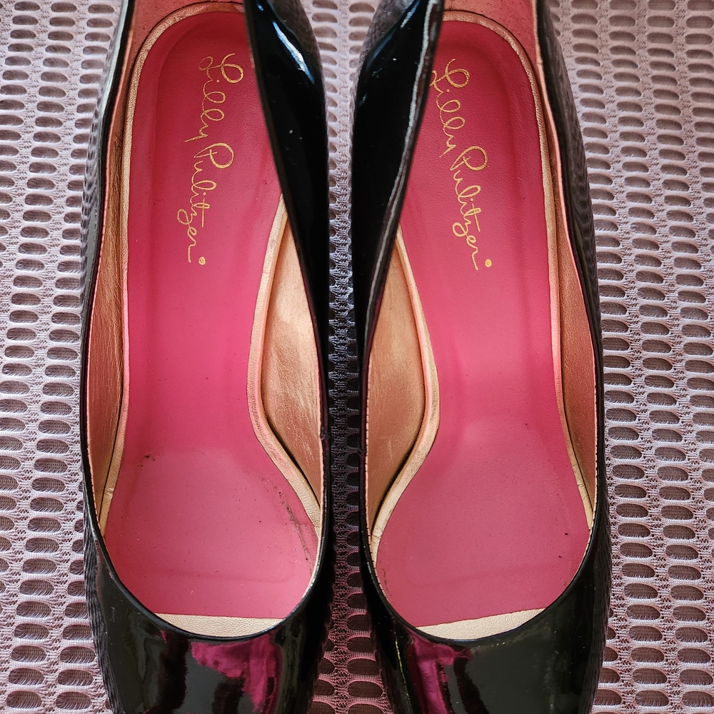 Lilly Pulitzer Black Patent Wedge Pumps with Pink Insole